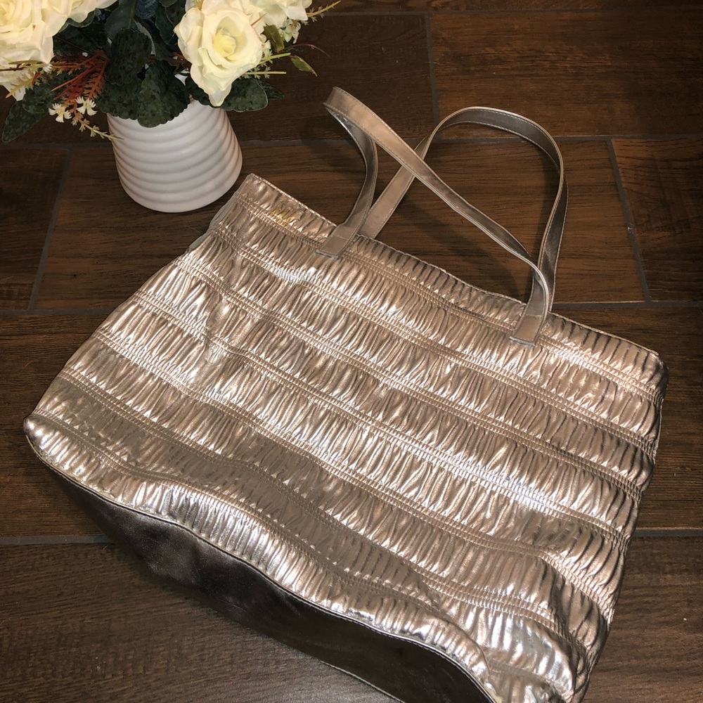 Tote